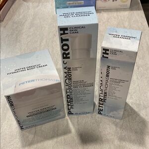 Peter Thomas Roth Water Drench Hydrating Set - Blue and White